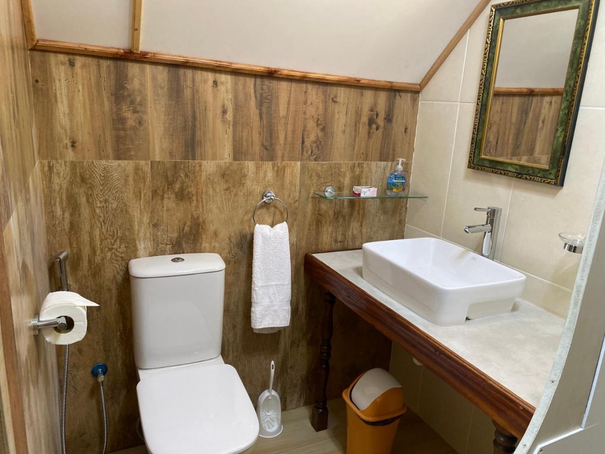 Villa Mouggae Blues Beau Vallon (Mahe)