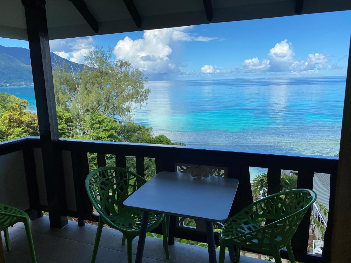 Mouggae Blues Beau Vallon (Mahe)